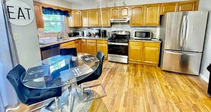 Huge spacious 4 bedroom in Newark
