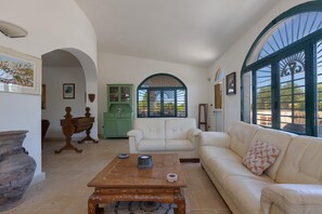 Living area - 3593 Casina Cazzato by Barbarhouse (Presicce-Acquarica)