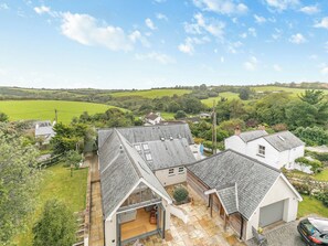 Exterior - 4 bedroom accommodation in St Just-in-Roseland, near St Mawes (St Just-in-Roseland, near St Mawes)