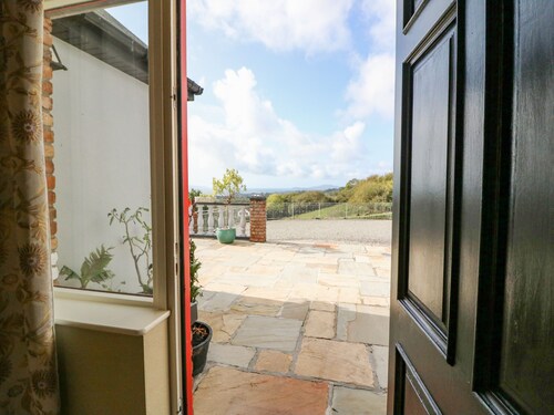 OCEAN VIEW, family friendly, with open fire in Adrigole, County Cork