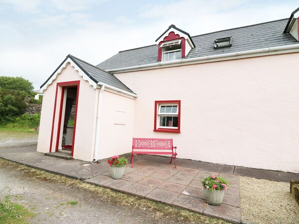Exterior - FUSCHIA COTTAGE, pet friendly in Waterville, County Kerry (Waterville)