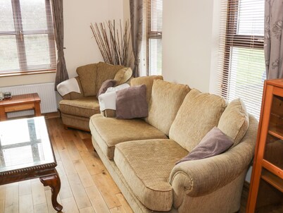 ATLANTIC VIEW, pet friendly in Ballycastle, County Mayo