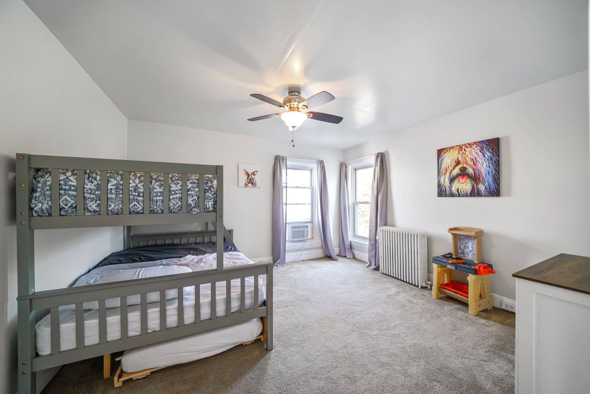 4 makuuhuonetta, ilmainen Wi-Fi, vuodevaatteet