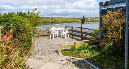 HIGH TIDE, family friendly, with a garden in Belmullet, County Mayo