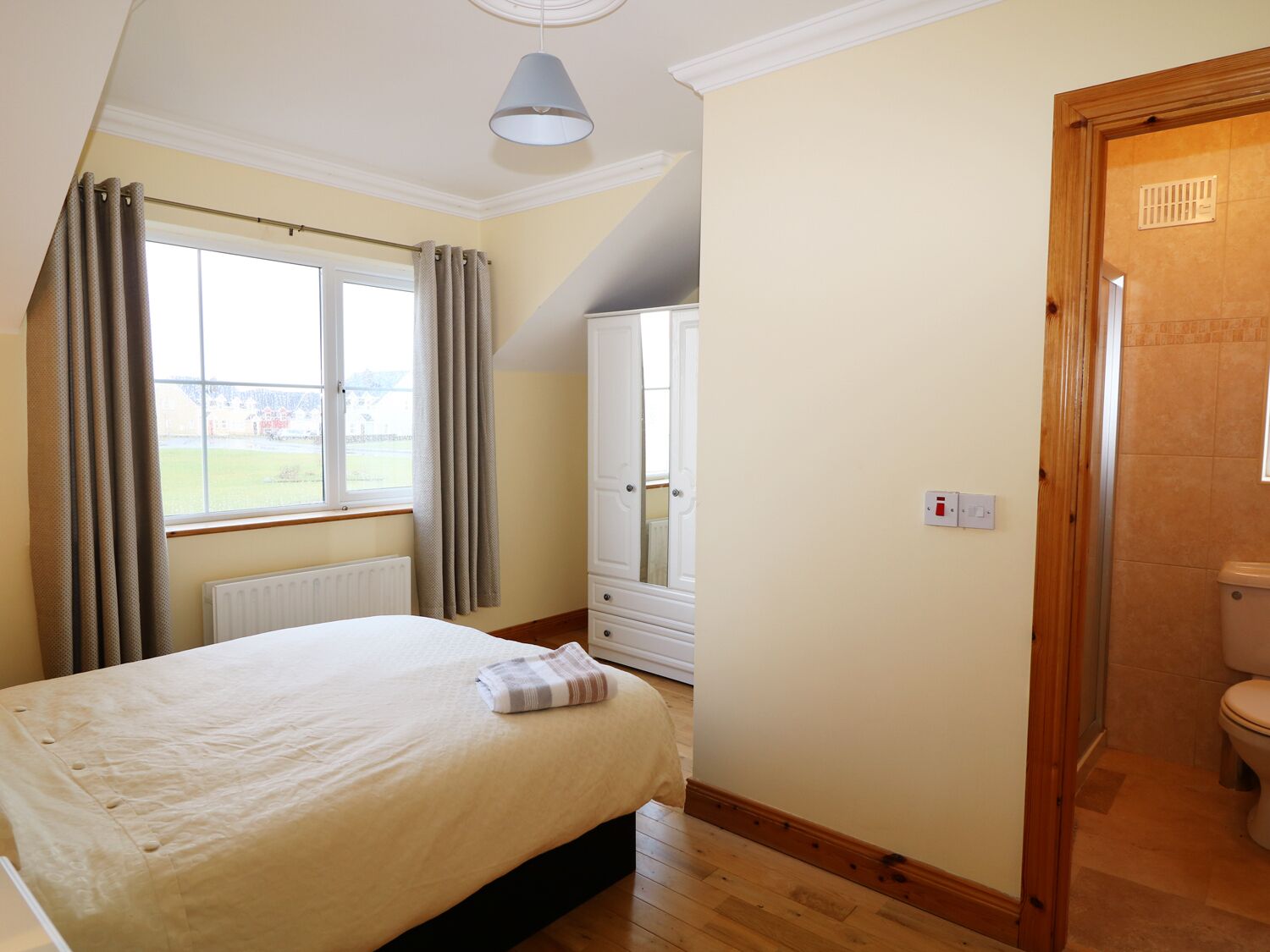 5 bedrooms, internet