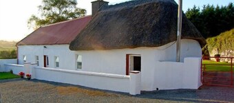 CARTHY'S COTTAGE, pet friendly in Dungarvan, County Waterford