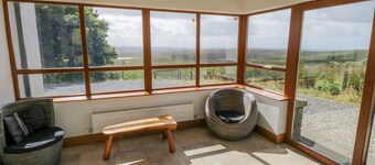 BLUE STACK HOUSE, family friendly in Donegal Town, County Donegal