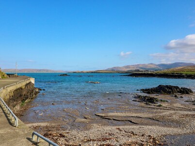 SUGARBUSH, family friendly, with open fire in Eyeries, County Cork