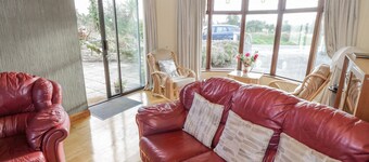 TULLAVILLA, pet friendly in Castlebaldwin, County Sligo