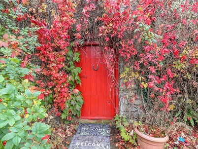 RYAN'S LOFT, pet friendly in Ardfinnan, County Tipperary