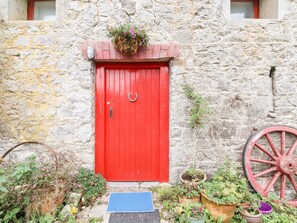 Exterior detail - MRS DELANEY'S LOFT, pet friendly in Ardfinnan, County Tipperary (Clonmel)