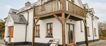 ERRIT, pet friendly, with open fire in Loughglynn, County Roscommon