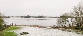 ERRIT, pet friendly, with open fire in Loughglynn, County Roscommon