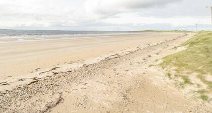 SHRAIGH BEACH, family friendly in Belmullet, County Mayo