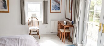 SOUND COTTAGE, pet friendly in Achill Island, County Mayo