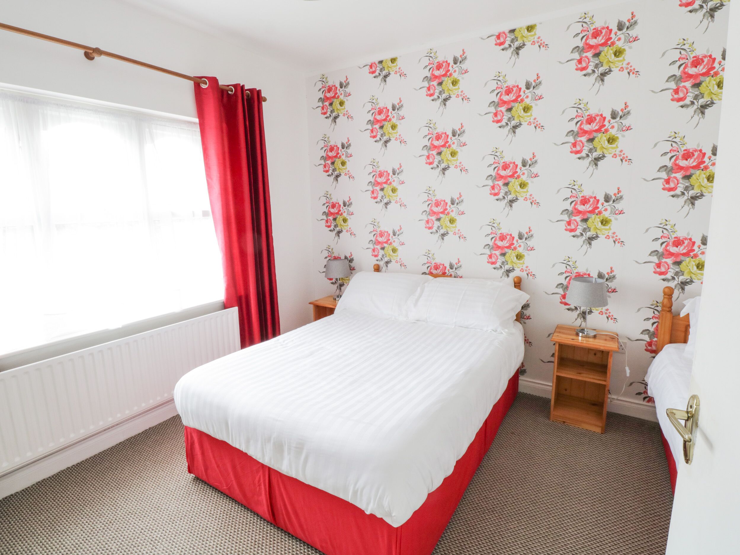 2 makuuhuonetta, Wi-Fi