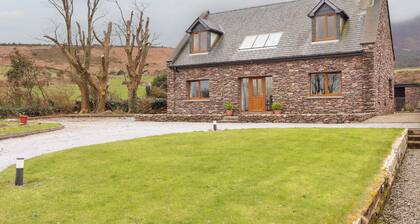 FINN HOUSE, pet friendly in Castlegregory, County Kerry
