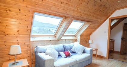 FINN HOUSE, pet friendly in Castlegregory, County Kerry