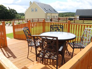 Outdoor dining - SALLYWOOD HOUSE, pet friendly in Ballybofey, County Donegal (Killygordon)