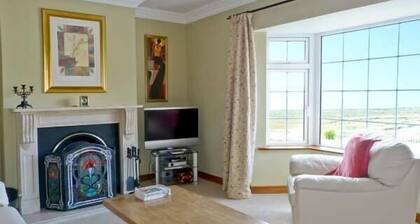 CARRAIG OISIN, pet friendly in Waterville, County Kerry