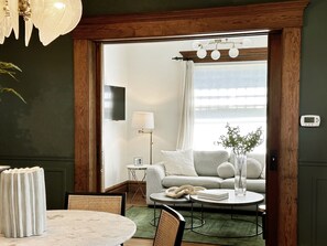 Smart TV - Highland House Columbus (Columbus)