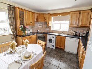 Microonde, forno, lavastoviglie, pentole/stoviglie/utensili