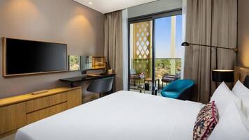 1 bedroom, desk, iron/ironing board, WiFi