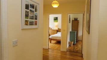 3 bedrooms, Internet