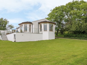 Exterior - 1 ARD CARRAIG, pet friendly in Portsalon, County Donegal (Portsalon)