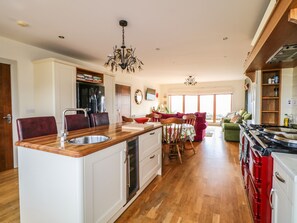 Fridge, microwave, oven, dishwasher - MILLERS LANE HOUSE, pet friendly in Muff, County Donegal (Muff)