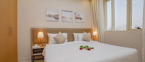 1 bedroom, desk, iron/ironing board, WiFi