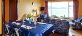 ROSSBEIGH BEACH COTTAGE NO 6, pet friendly in Glenbeigh, County Kerry