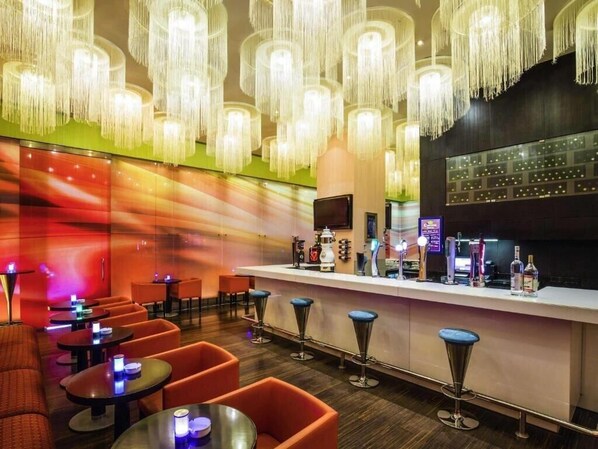 Bar (on property) - Standard Room Near Mall of Emirates (Dubai)