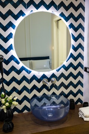 Hair dryer, towels