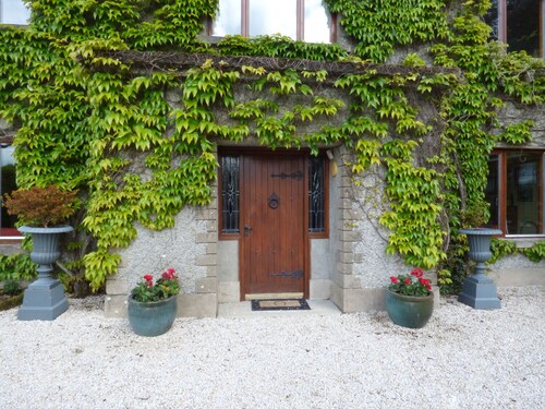 MAIFIELD, pet friendly in Carrick-On-Suir,  County Tipperary