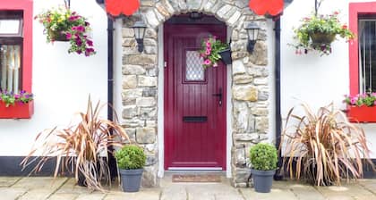 COOKIES COTTAGE, pet friendly in Ballyshannon, County Donegal