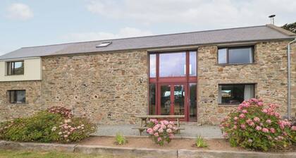 THE OWL'S HOOT, pet friendly in Tacumshane, County Wexford