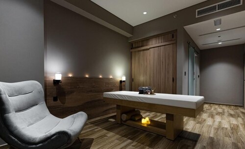 Standard Room In Jaddaf By E R