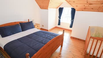 5 chambres, lit parapluie