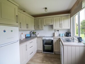 Lave-vaisselle, vaisselle et ustensiles