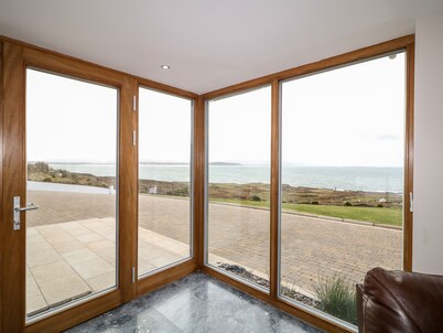 HOUSE CROHY HEAD, pet friendly in Dungloe, County Donegal