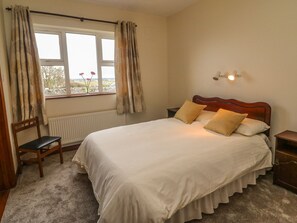 4 quartos, berço de viagem, Wi-Fi