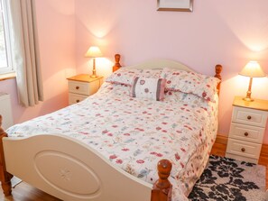 3 chambres, lit de bébé portatif, accès à Internet