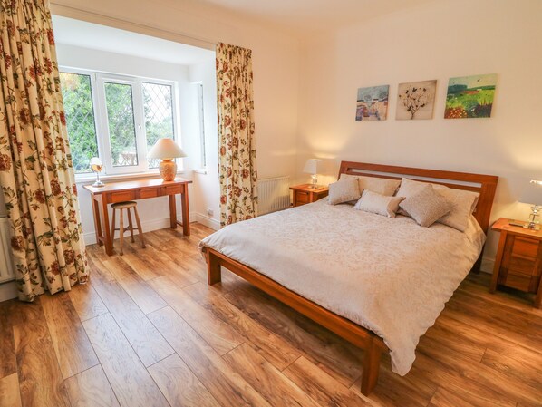 3 bedrooms, Internet