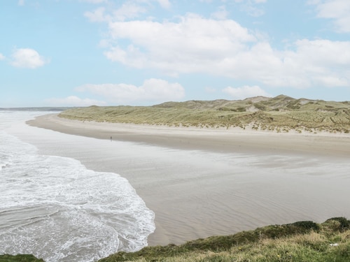 BROW O' THE HILL, pet friendly in Ballyshannon, County Donegal