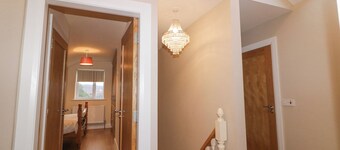 LOUGHANURE LAKE VIEW, pet friendly in Loughanure, County Donegal