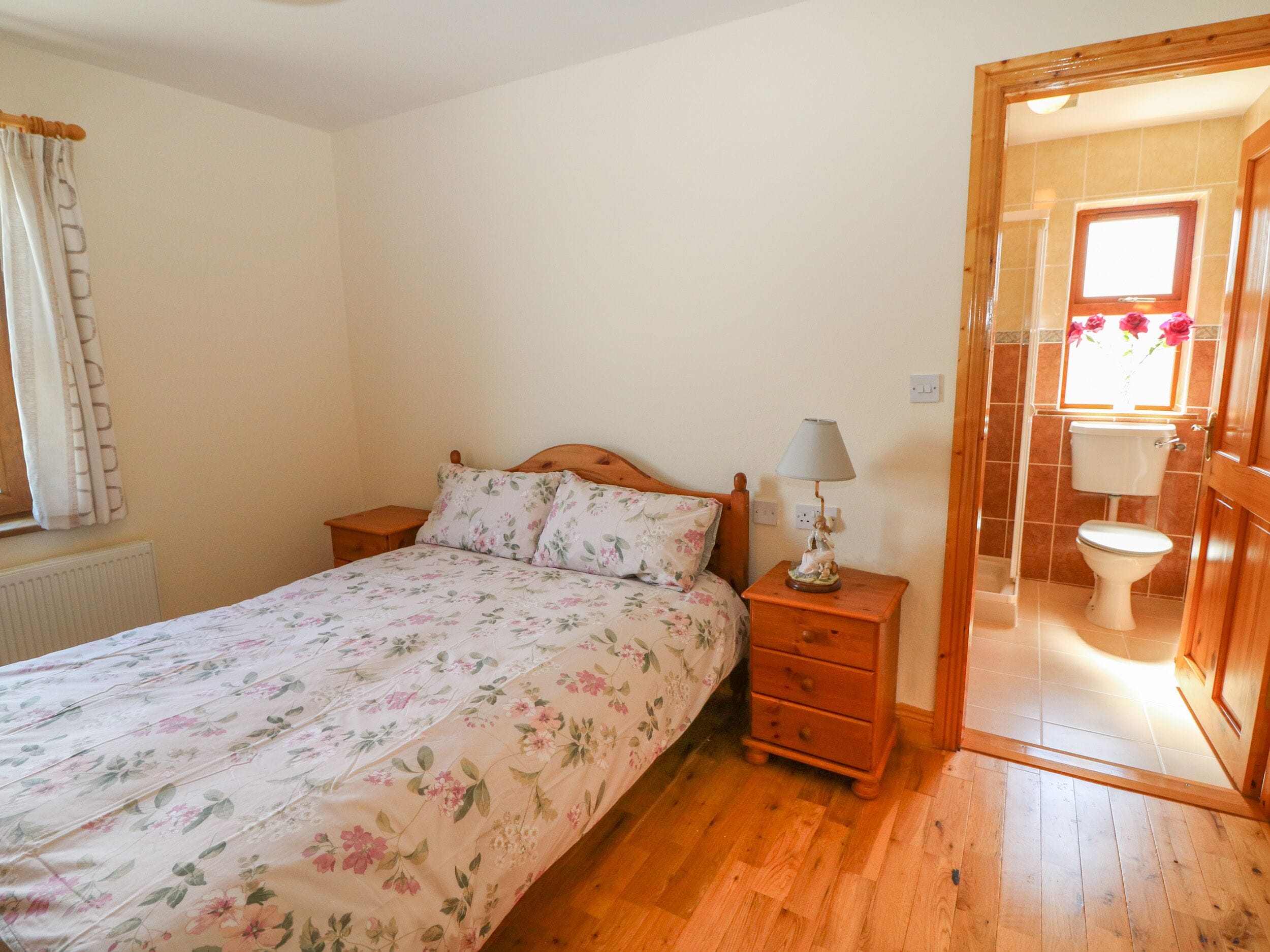 6 多间卧室、上网接入