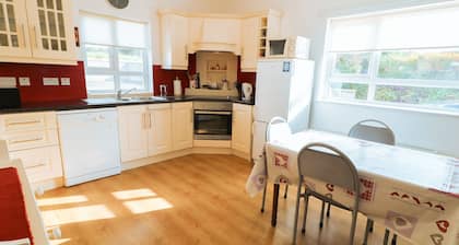ARD AN PHÍOBAIRE, pet friendly in Derrybeg, County Donegal