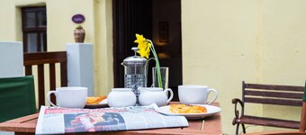 THE STABLE, pet friendly in Fethard-On-Sea, County Wexford