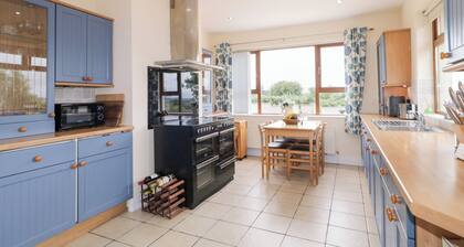 ARD NA GRÉINE, family friendly in Glenties, County Donegal